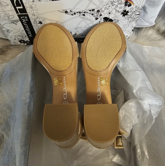 CL by Chinese Laundry Jody Gold Block Heel Sandals Shoes Women's 6.5 NIB - Picture 8 of 11
